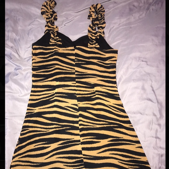 All in Favor dress size XS - Picture 2 of 3